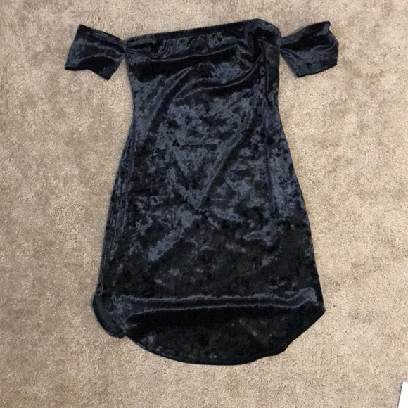 Forever 21 Velvet Dress - Picture 1 of 2